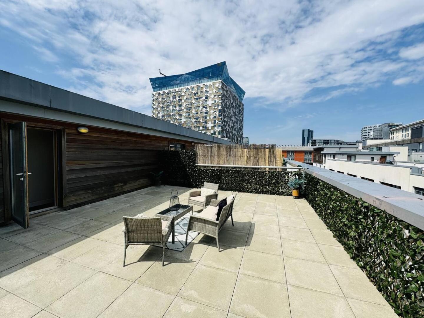 Birmingham Cube View Apartamento Exterior foto